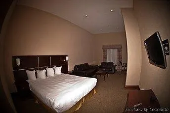 Woodbine Hotel & Suites Toronto 3*,  Canada