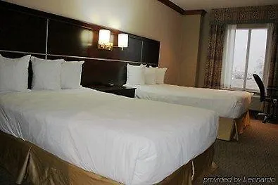 ***  Woodbine Hotel & Suites Toronto Canada