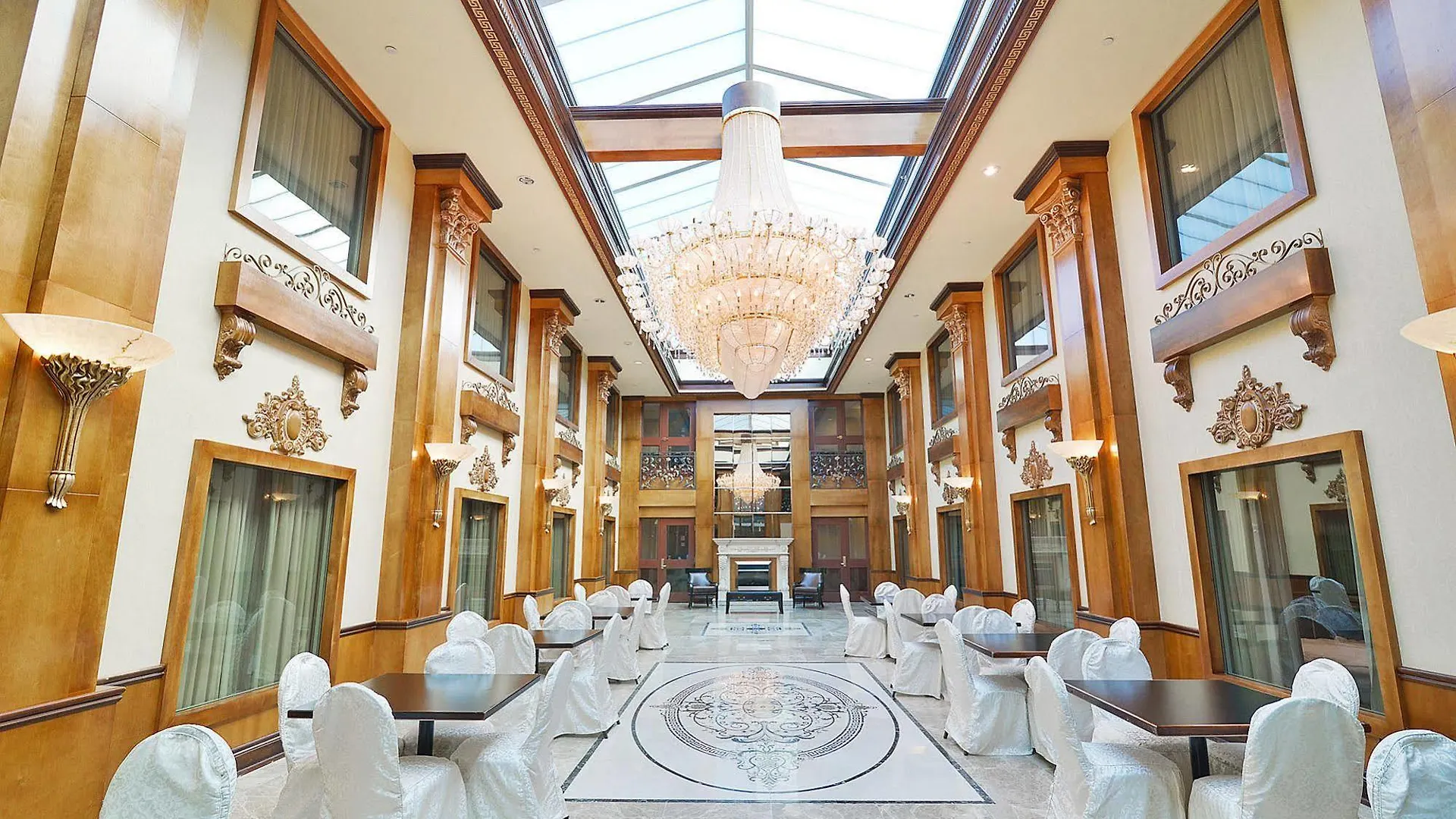 Woodbine Hotel & Suites Toronto