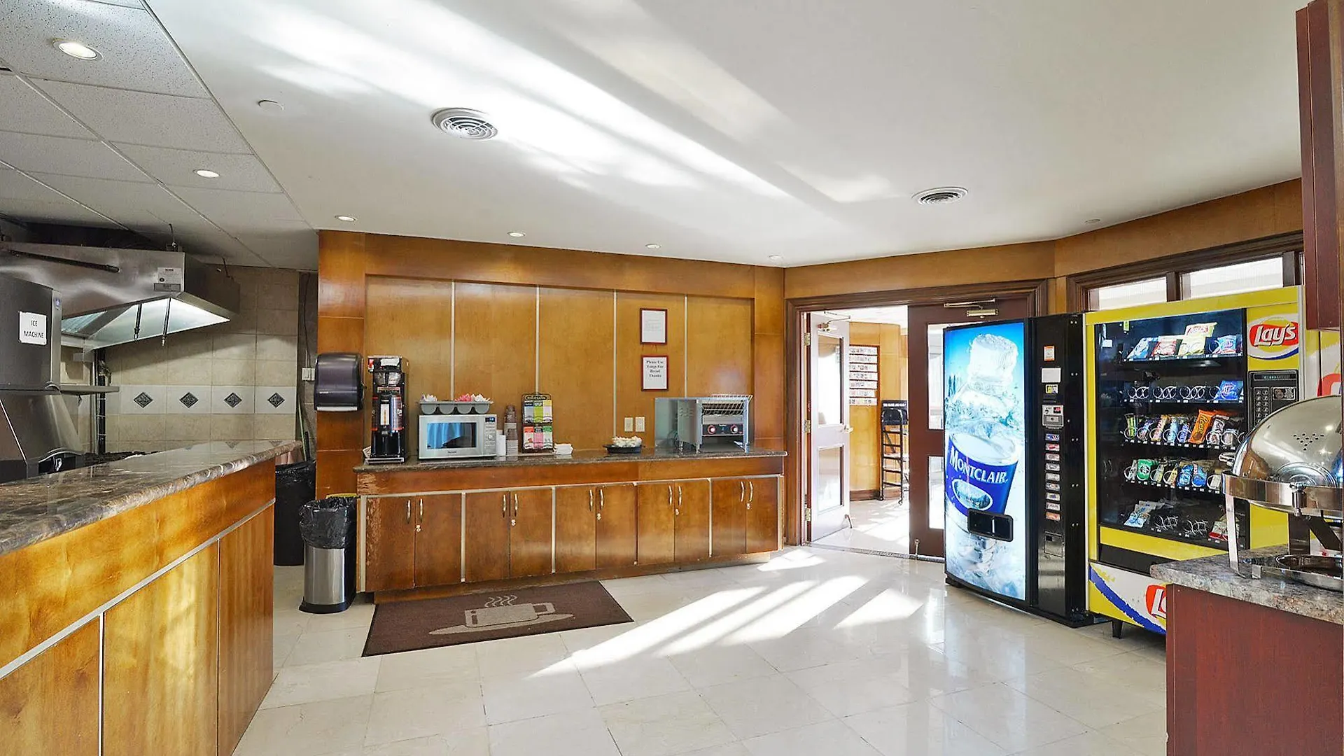 Woodbine Hotel & Suites Toronto
